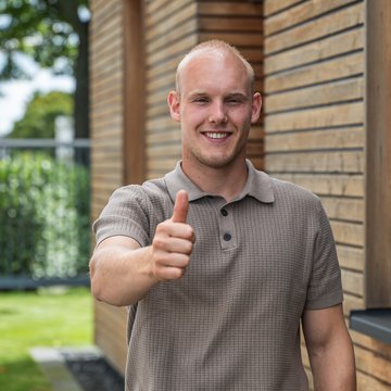 Dein Ansprechpartner bei Wagner mit Daumen hoch